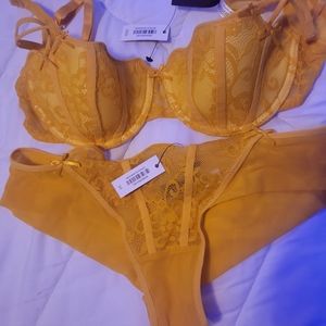 ADORE ME Bra & panties set